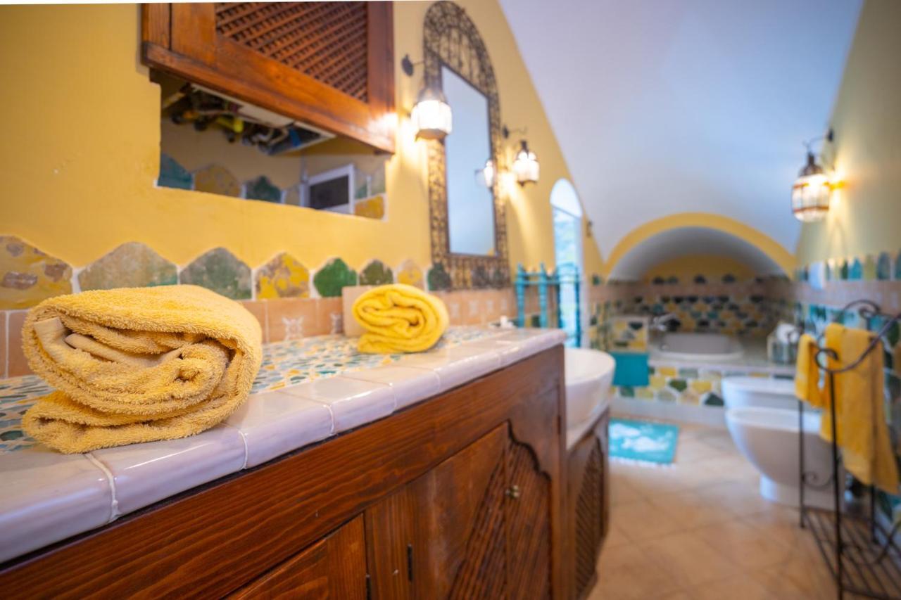 Villa In Gargano - Villa Basso Monte SantʼAngelo Buitenkant foto