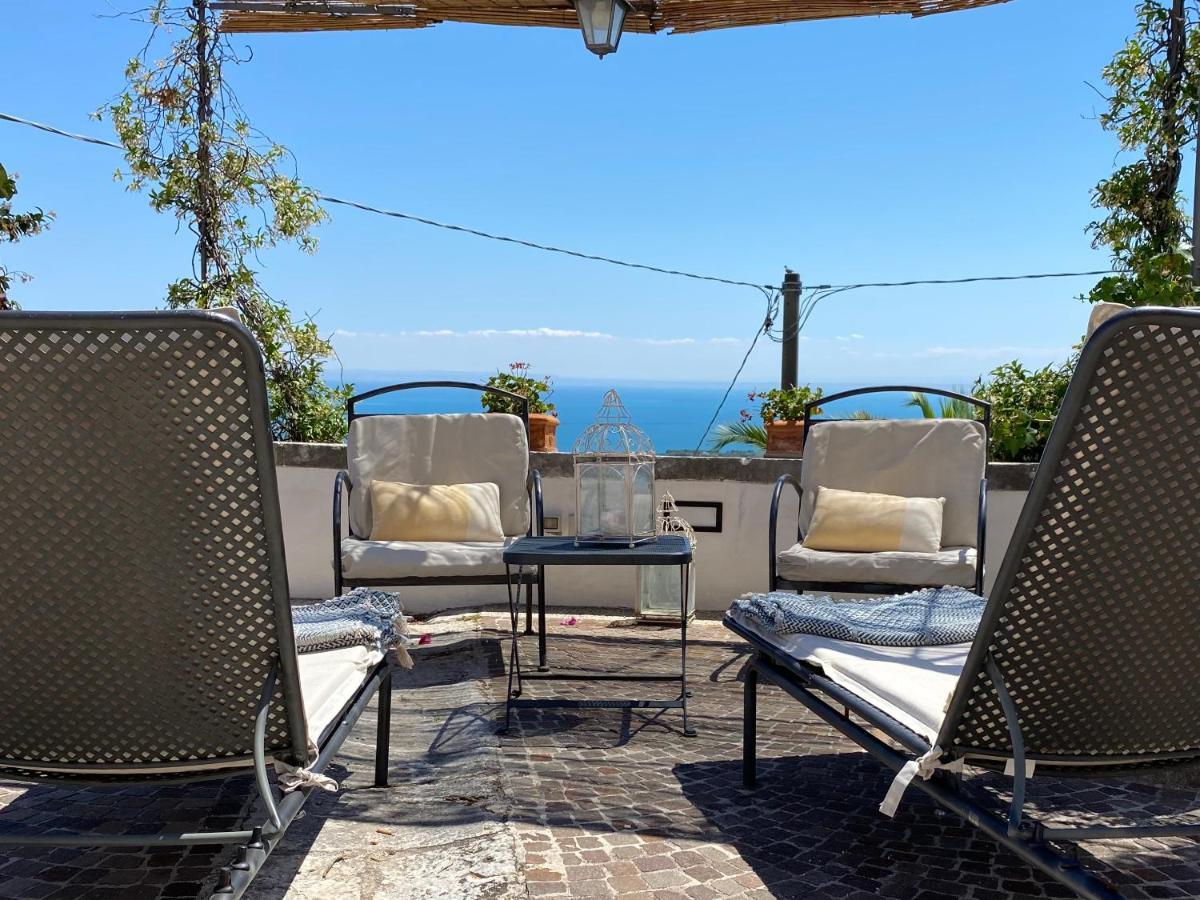 Villa In Gargano - Villa Basso Monte SantʼAngelo Buitenkant foto