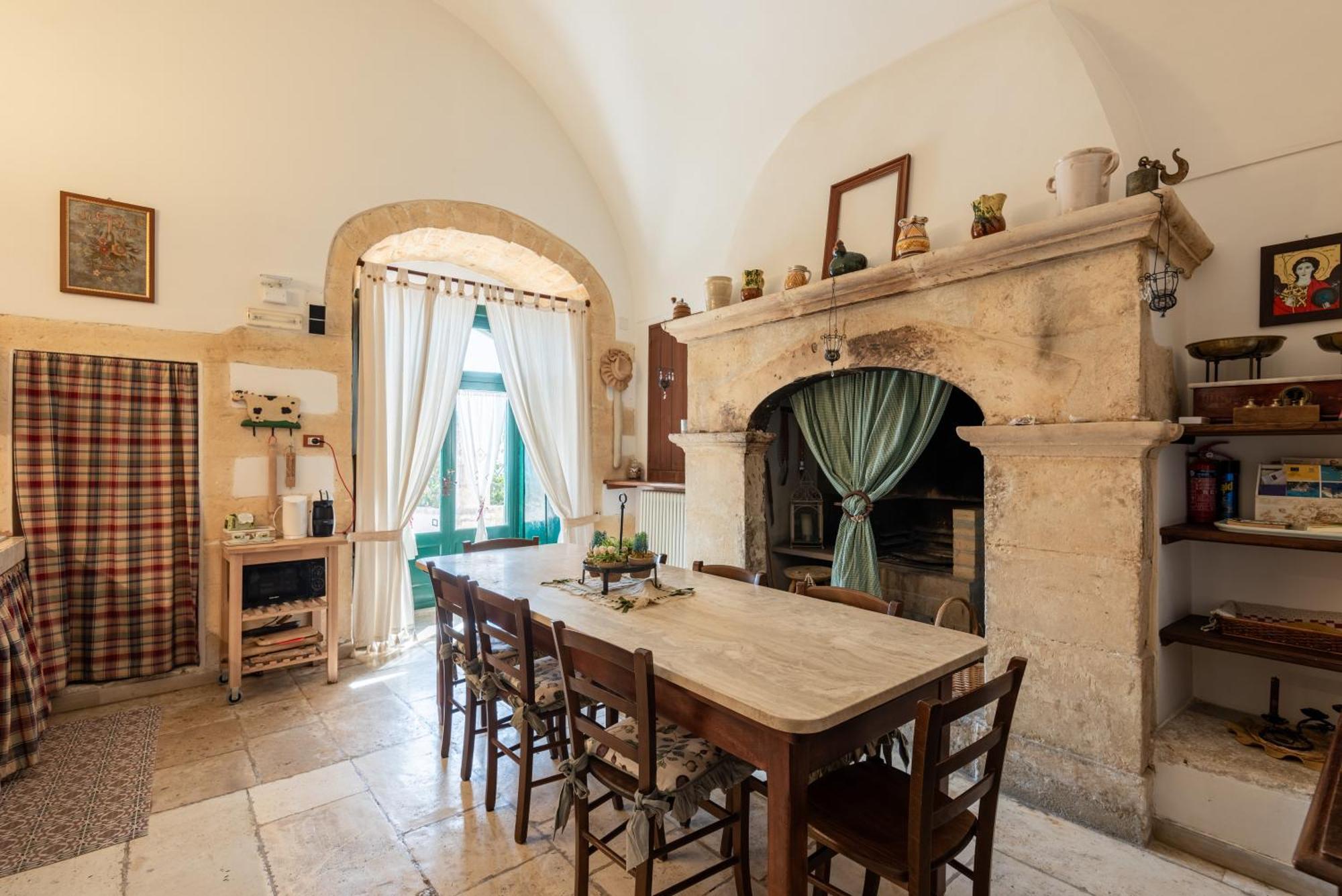Villa In Gargano - Villa Basso Monte SantʼAngelo Buitenkant foto