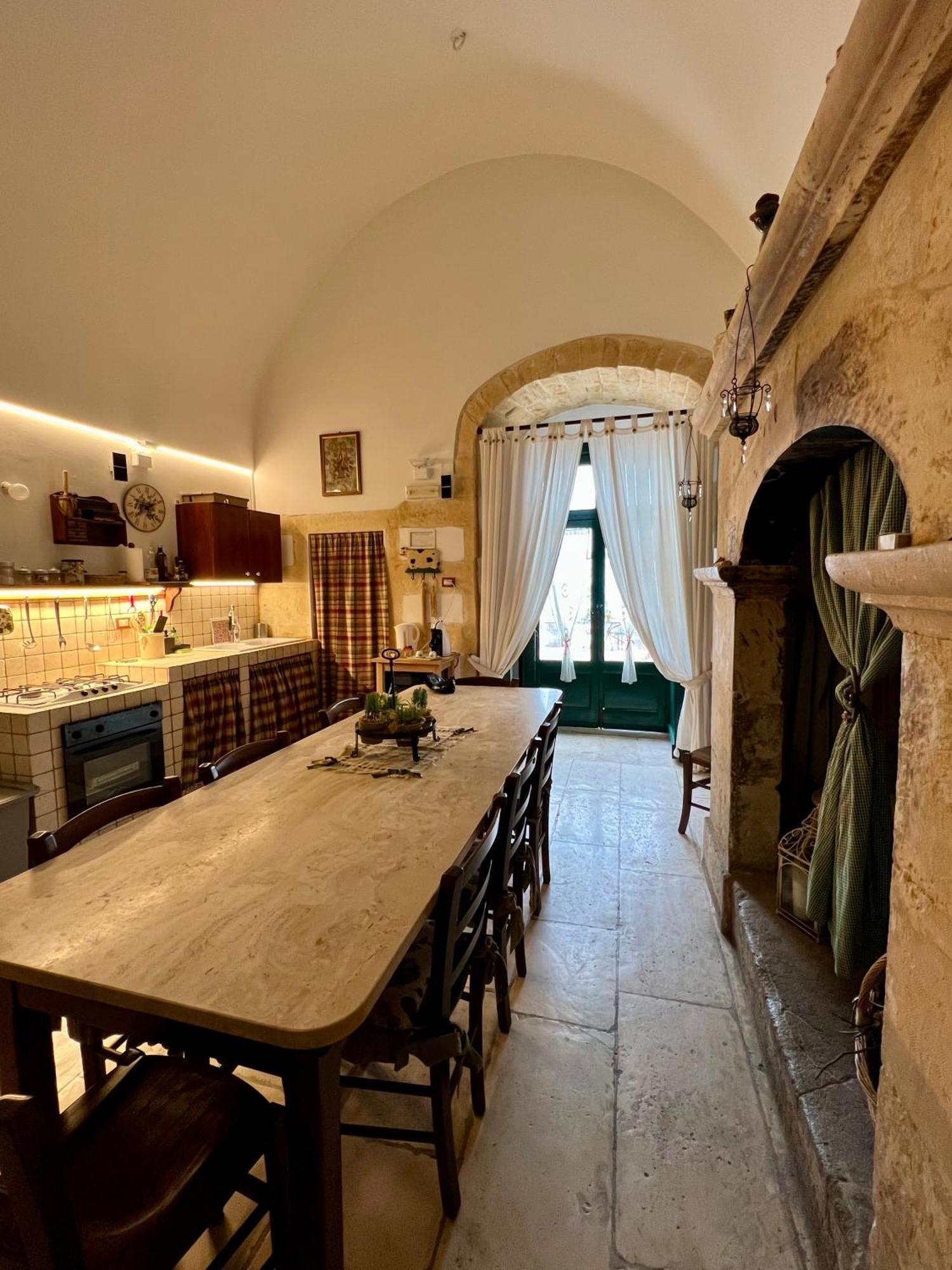 Villa In Gargano - Villa Basso Monte SantʼAngelo Buitenkant foto