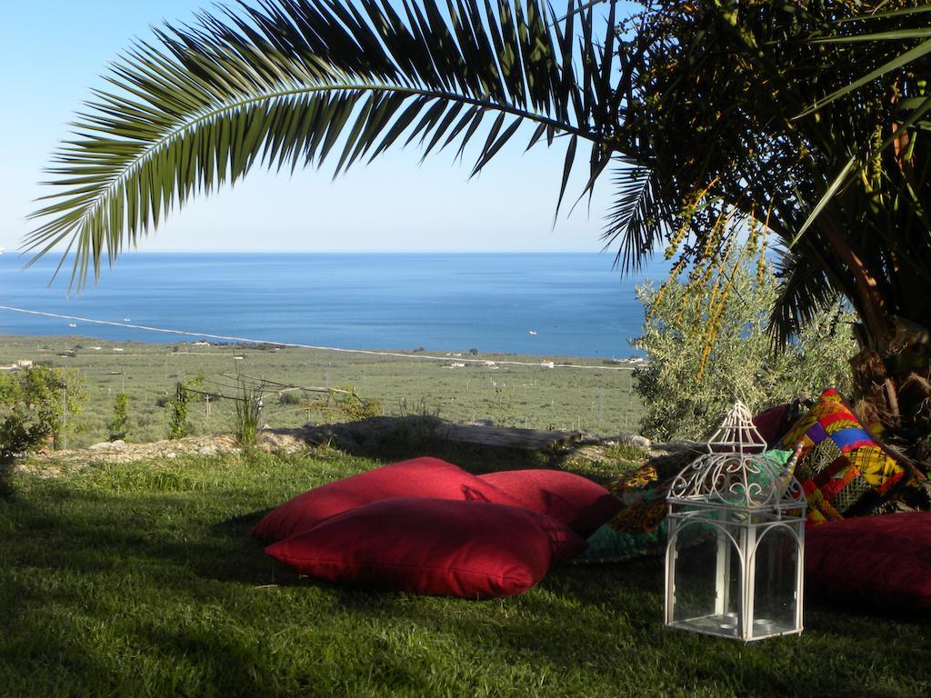 Villa In Gargano - Villa Basso Monte SantʼAngelo Buitenkant foto